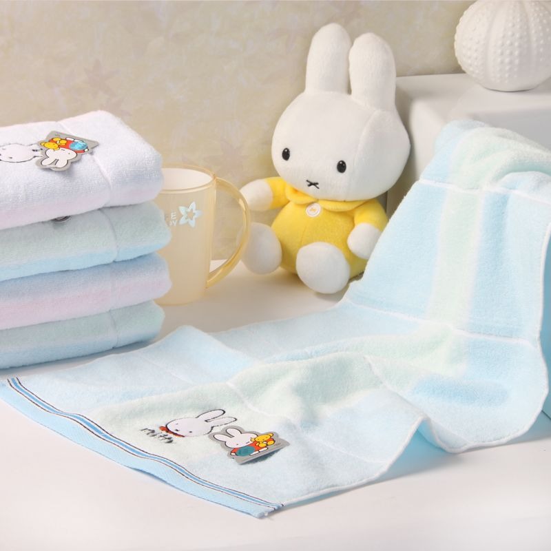 Nijntje konijn, lief en schatt - Home Edit Bathroom recensie en prijs